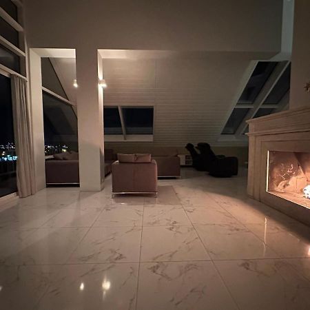 Big Villa Centrally Located In ريكيافيك المظهر الخارجي الصورة