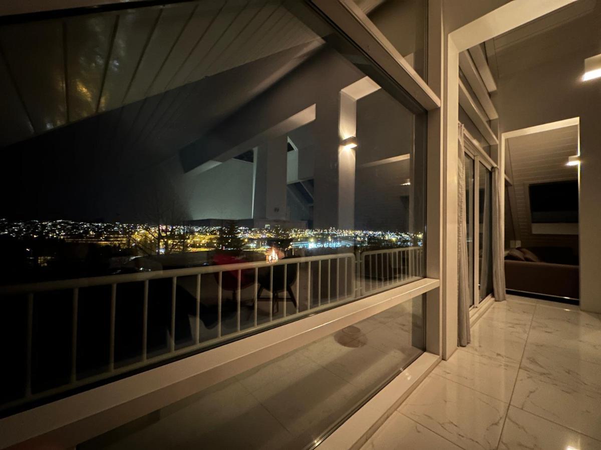 Big Villa Centrally Located In ريكيافيك المظهر الخارجي الصورة